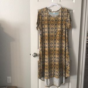 LulaRoe Aztec print Carly